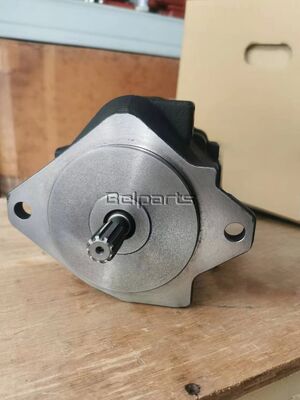 301.5 301.6 301.7 301.8 PC18 HD18 IHI18 EX17 Pompa Hidraulik Utama untuk Hitachi Komatsu Kato Excavator suku cadang PVD-00B-16P-6AG3-5757B 487-6207 Pompa Piston Aksial