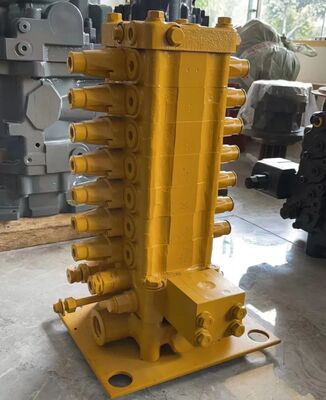 PC60-7 Assy katup kontrol utama hidrolik untuk Komatsu Excavator suku cadang 723-26-11100 723-26-10104 723-26-10102 723-26-10101 katup kontrol utama OEMtrol katup
