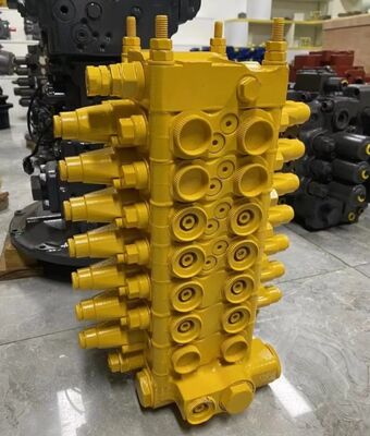 PC60-7 Assy katup kontrol utama hidrolik untuk Komatsu Excavator suku cadang 723-26-11100 723-26-10104 723-26-10102 723-26-10101 katup kontrol utama OEMtrol katup