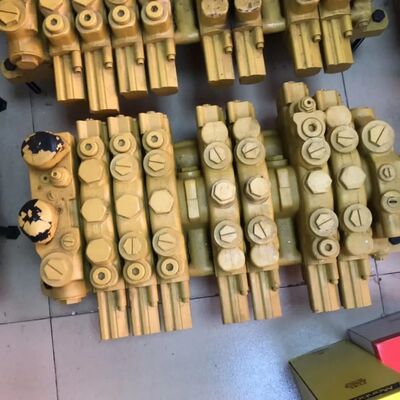 305.5 306 307 Katup Kontrol Utama Hidraulik Assy untuk Suku Cadang Ekskavator 298-2877 2982877 Katup Kontrol Utama OEM