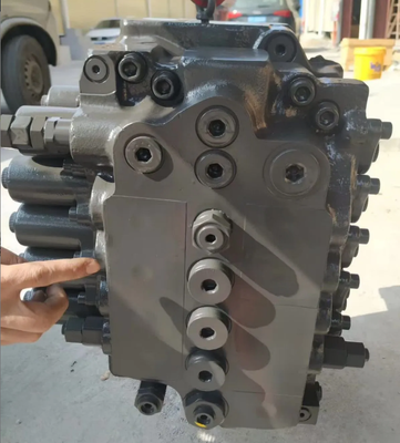 Katup Kontrol Hidraulik HD820 Assy untuk Distributor Suku Cadang Ekskavator Kato OEM
