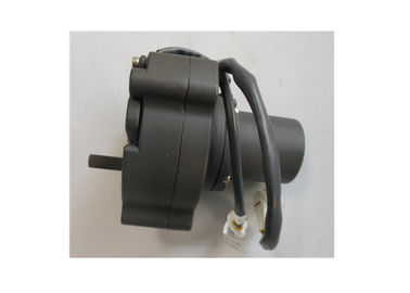 Kobelco 2406U197F3 Suku Cadang Excavator SK120-3 SK200-3 / 1 SK220-3 Throttle Motor