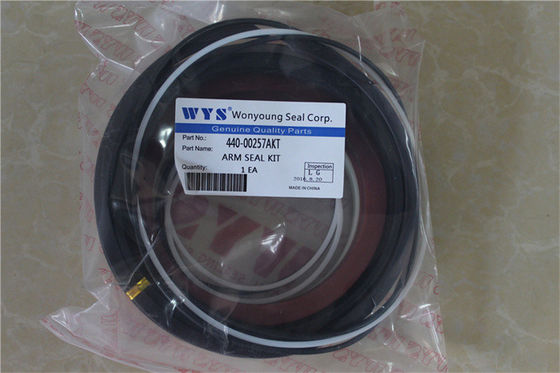 Suku Cadang Belparts SL300LC-V 440-00257AKT Arm Cylinder Seal Kit Untuk Crawler Excavator